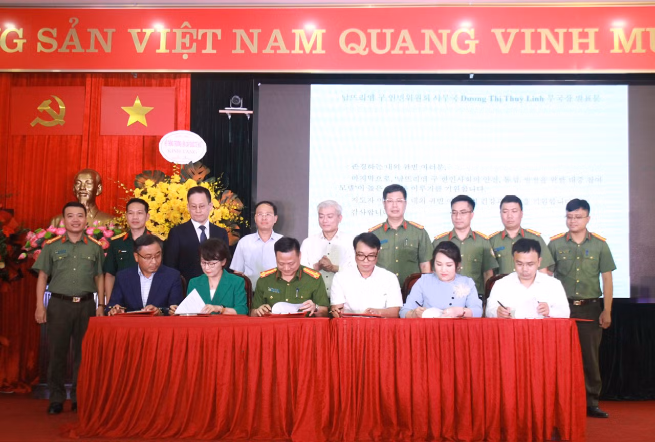 Tạo thế trận an ninh nhân dân vững chắc trong cộng đồng người Hàn Quốc trên địa bàn quận Nam Từ Liêm -0