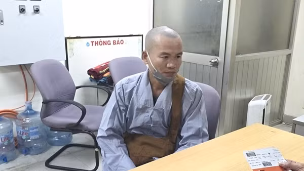Môi giới xuất khẩu lao động trái phép dưới vỏ bọc nhà tu hành