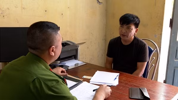 Khởi tố thầy giáo dạy lái xe về tội “Gây rối trật tự công cộng”