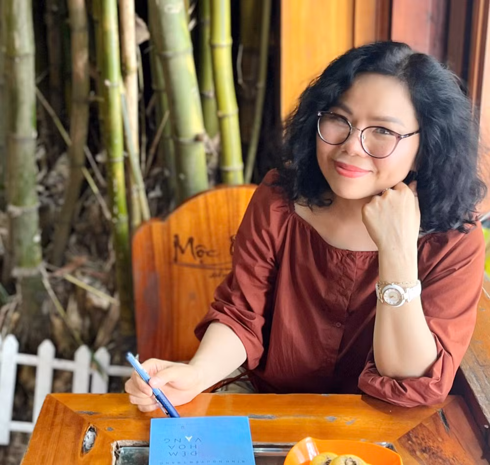Môi thanh xuân còn tiếc một chân trời -1