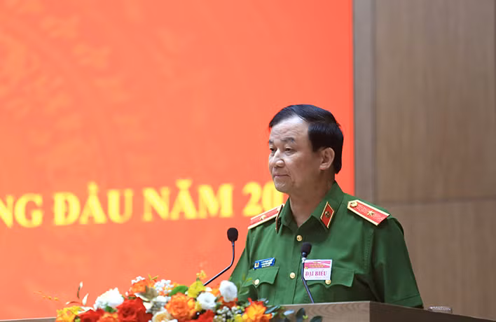 Tuyệt đối không để bị động, bất ngờ về mặt chiến lược -1