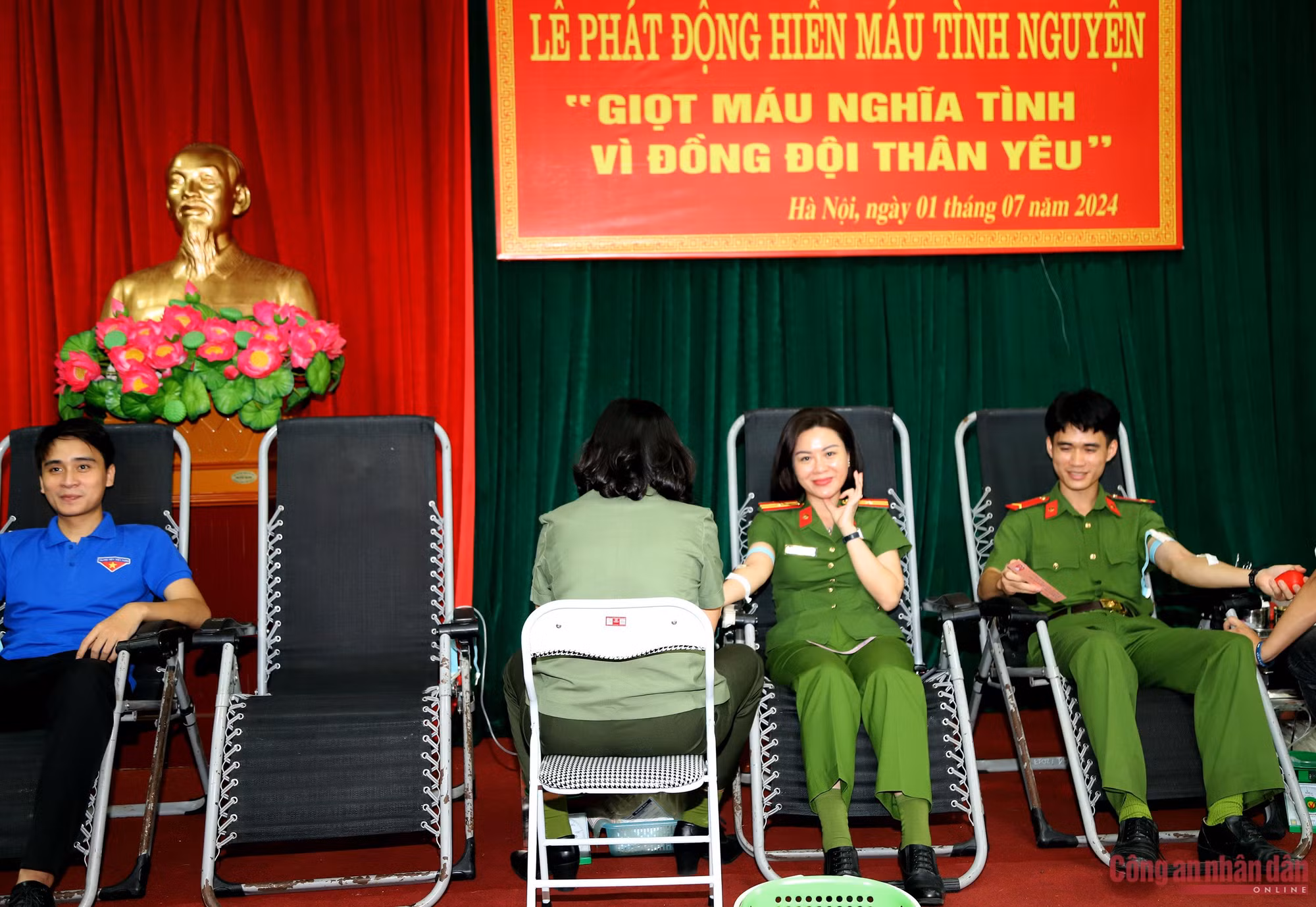 b.jpg -1