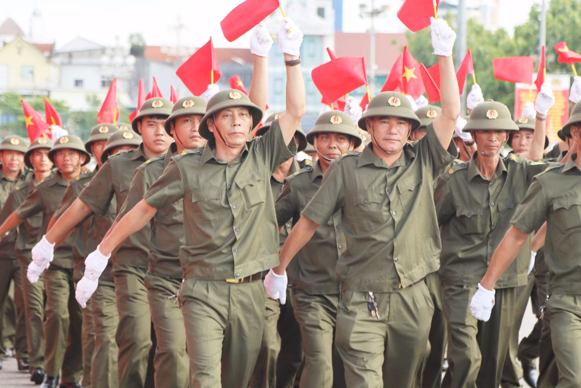 Bộ trưởng Lương Tam Quang: Lực lượng tham gia bảo vệ an ninh, trật tự ở cơ sở phải nỗ lực hết mình, khắc phục khó khăn để hoàn thành xuất sắc mọi nhiệm vụ -0