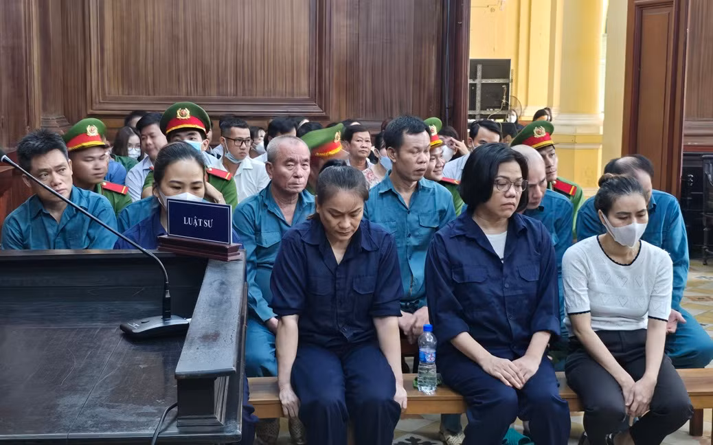 Người cầm đầu đường dây mua bán hóa đơn và em gái lãnh án -0