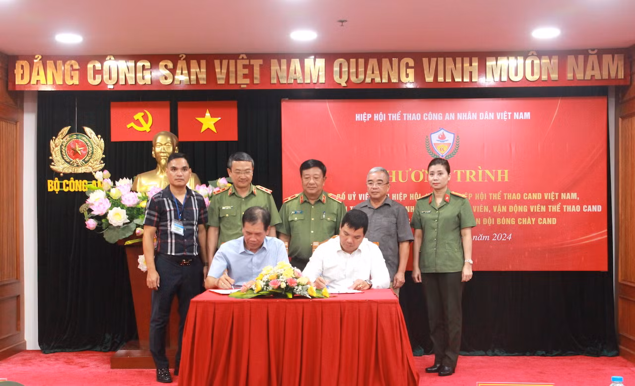 Bổ sung Uỷ viên Ban Chấp hành Hiệp hội Thể thao CAND, khen thưởng tập thể, cá nhân xuất sắc -0