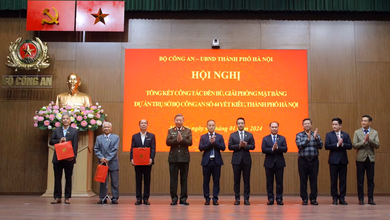 Tri ân nghĩa cử đùm bọc, yêu thương của nhân dân để thực hiện công trình Trụ sở Bộ Công an -1