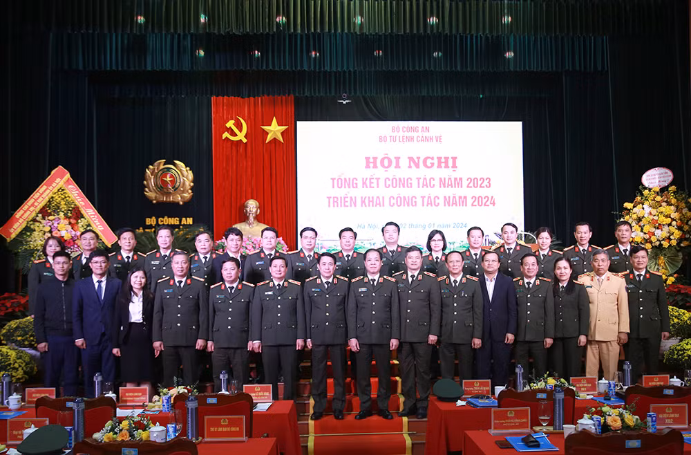 Tích cực đổi mới, không ngừng nâng cao chất lượng các mặt công tác cảnh vệ -0
