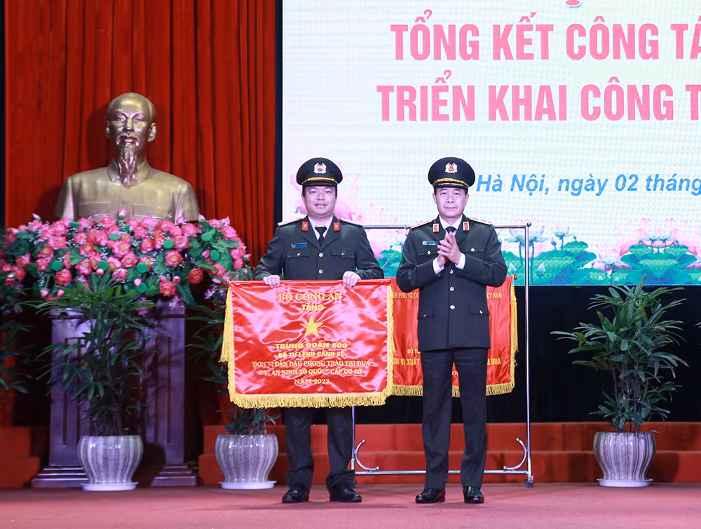 Tích cực đổi mới, không ngừng nâng cao chất lượng các mặt công tác cảnh vệ -0