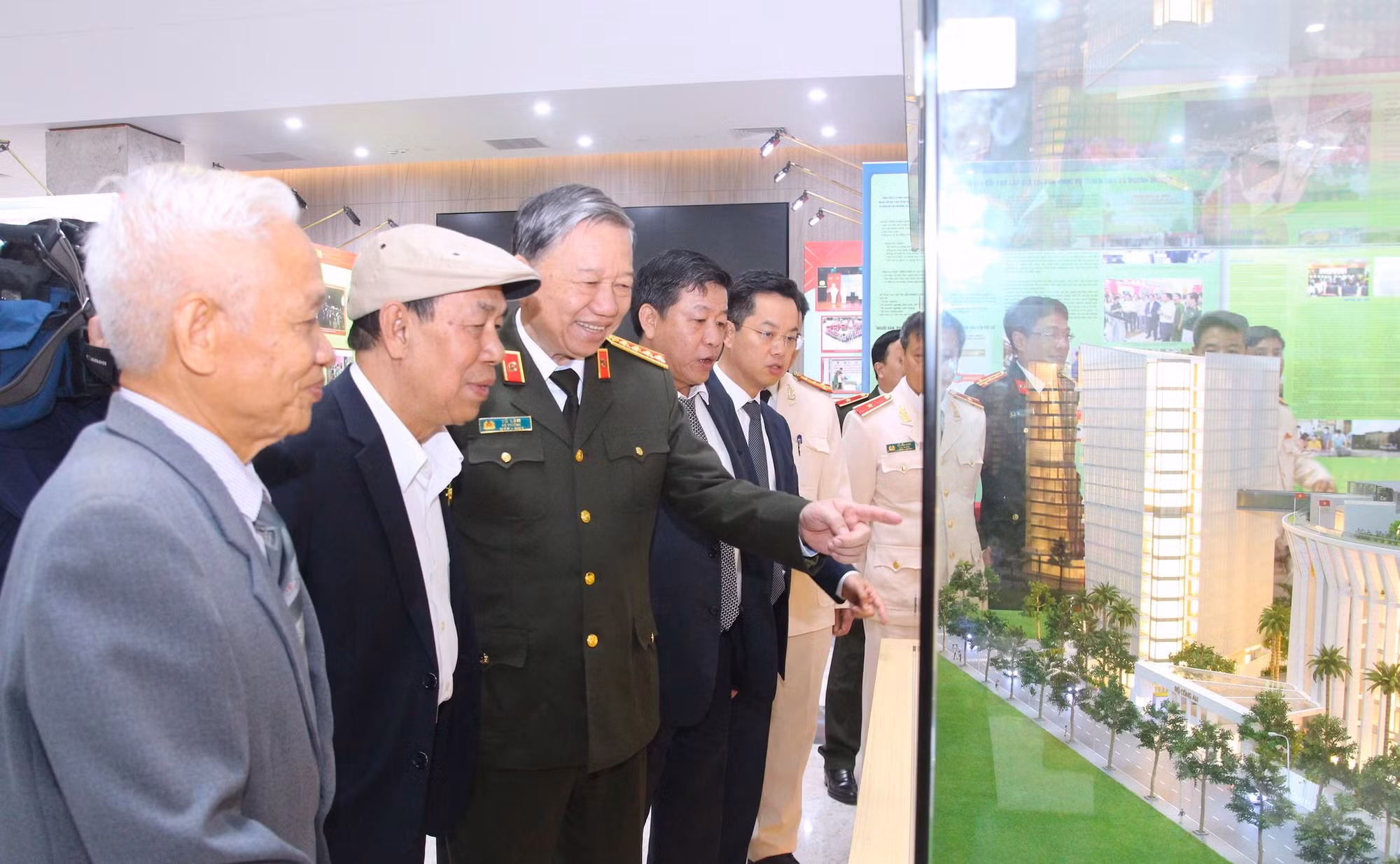 Tri ân nghĩa cử đùm bọc, yêu thương của nhân dân để thực hiện công trình Trụ sở Bộ Công an -0