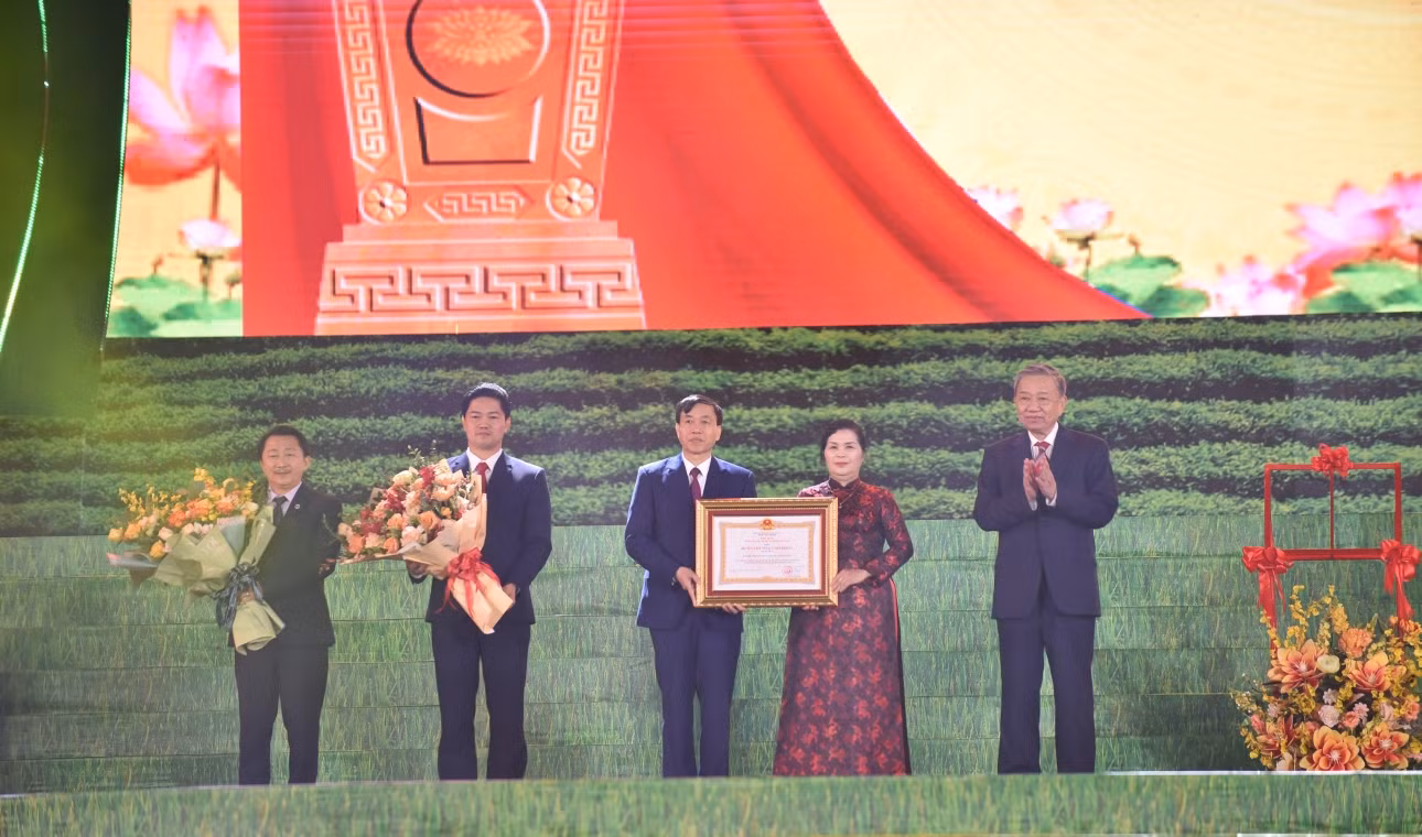 Xây dựng mảnh đất Lai Châu ngày càng giàu đẹp, bình yên, phát triển nhanh và bền vững -0
