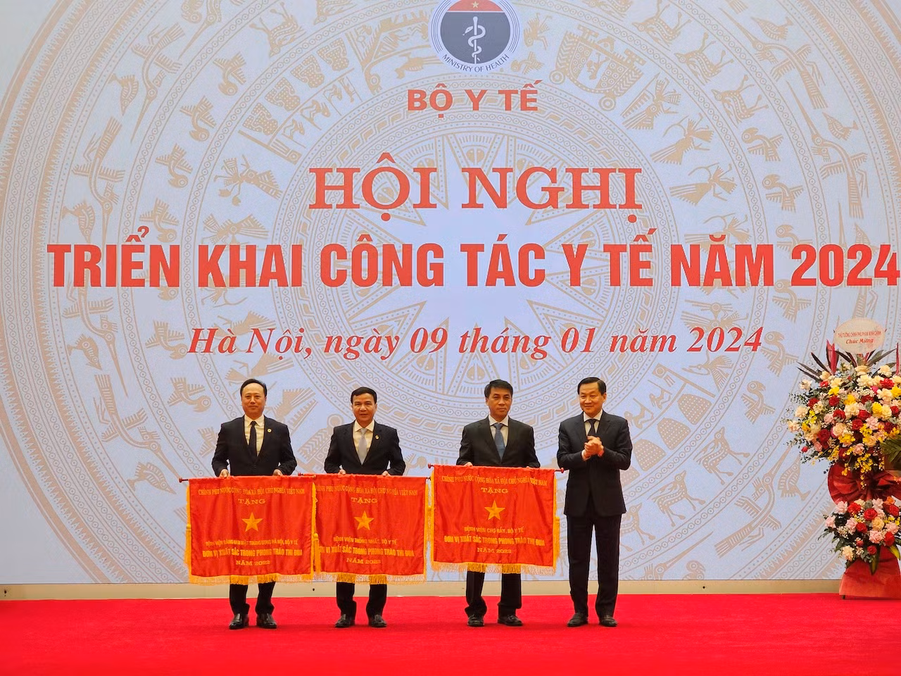 Năm 2024, ngành Y tế cần tập trung giải quyết thiếu thuốc, vật tư y tế -0
