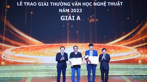 Trao Giải thưởng Văn học nghệ thuật năm 2023