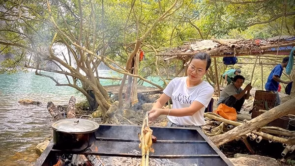Đồng bào Bru - Vân Kiều phát triển du lịch gắn với bảo vệ rừng