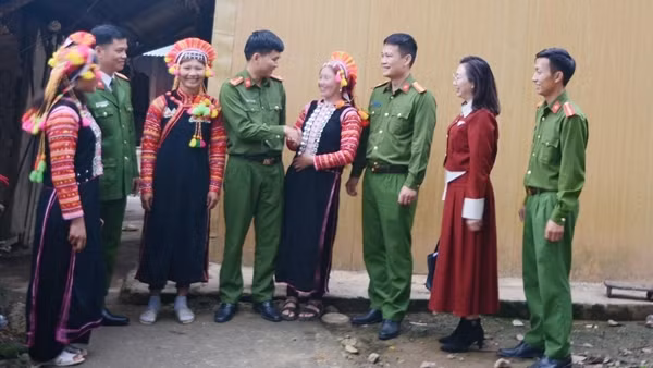 Giữ mãi màu xanh cho Mường Tè (bài 1)