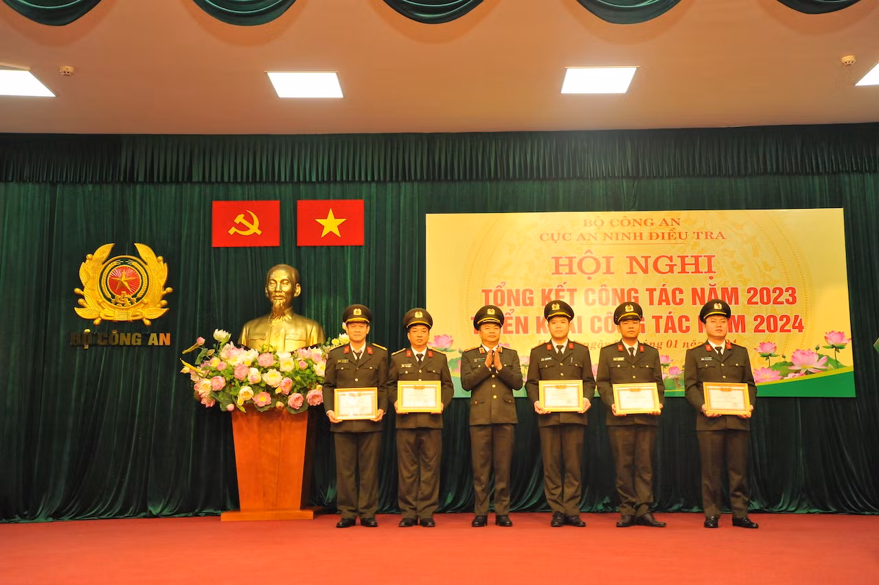 Cục an ninh diều tra -0