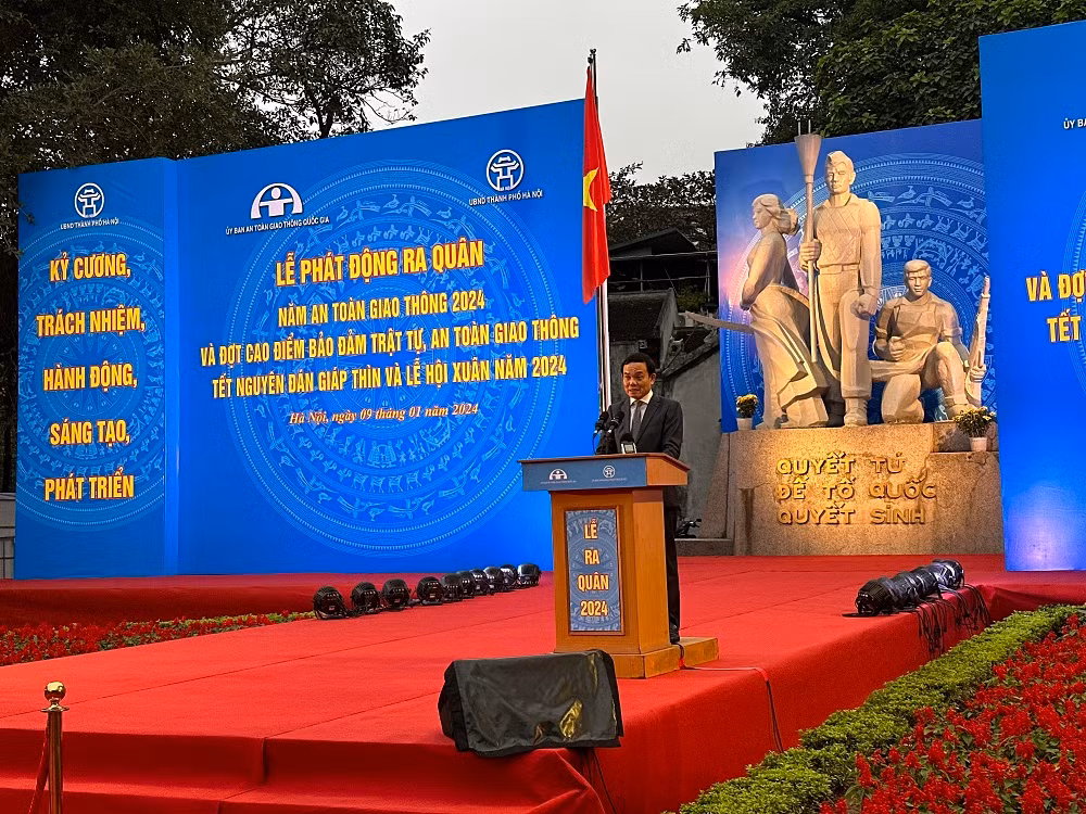 Phát động ra quân Năm An toàn giao thông 2024 và đợt cao điểm bảo đảm trật tự, an toàn giao thông Tết Nguyên đán -0