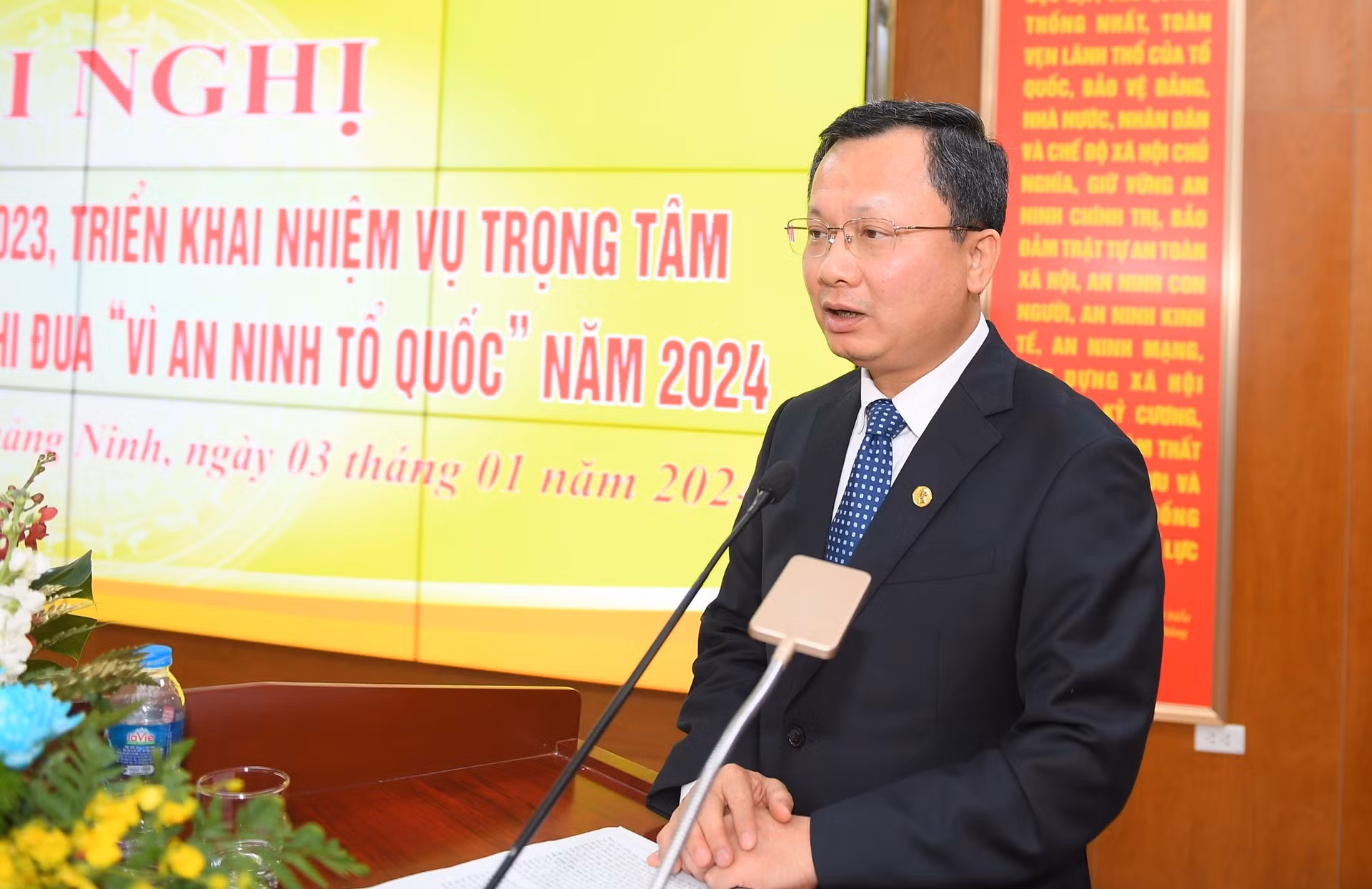 Công an tỉnh Quảng Ninh lần thứ 4 liên tiếp vinh dự được Chính phủ tặng cờ “Đơn vị xuất sắc trong phong trào thi đua” -0