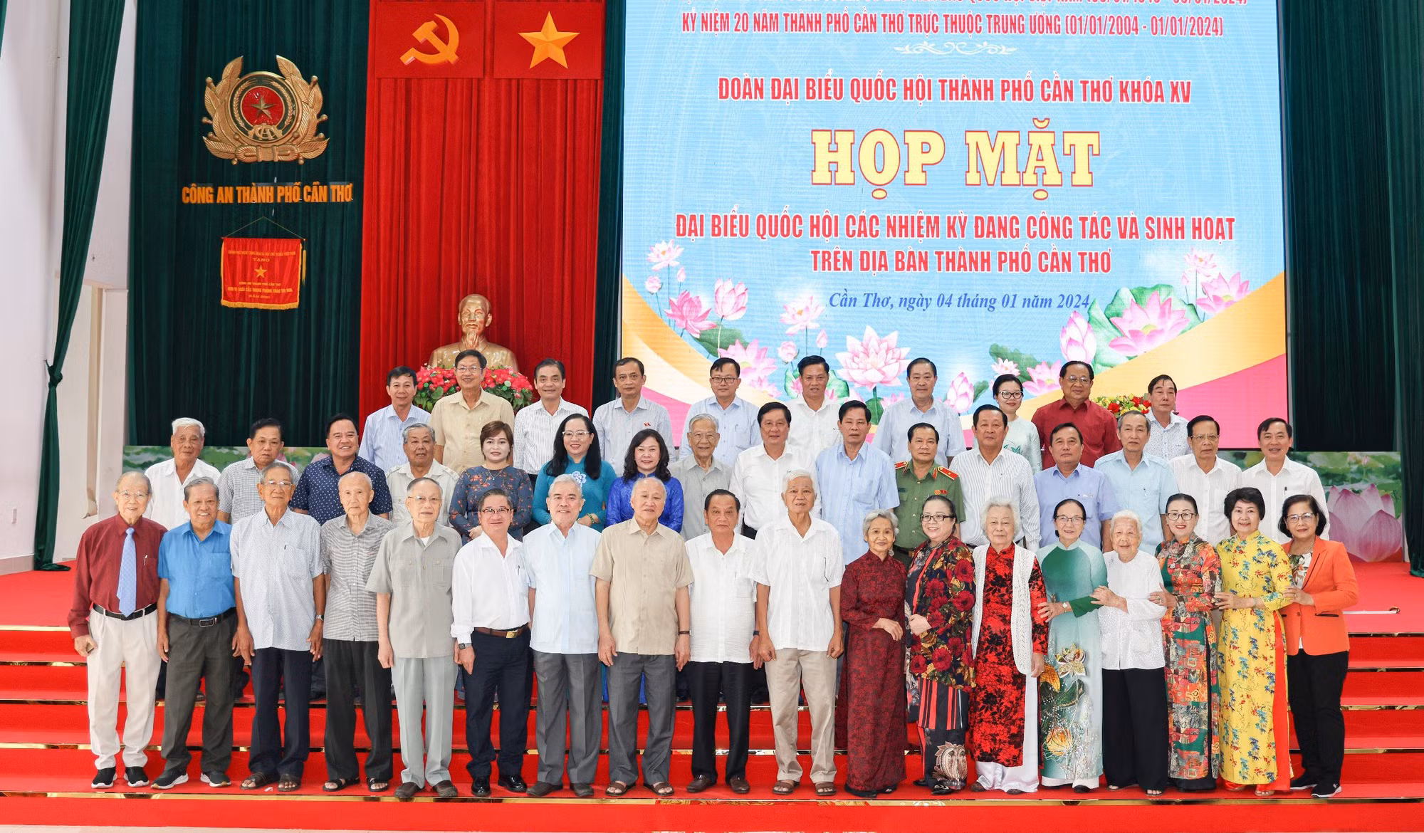 Đại biểu Quốc hội TP Cần Thơ qua các nhiệm kỳ, đóng góp tích cực vào sự phát triển của đất nước -0