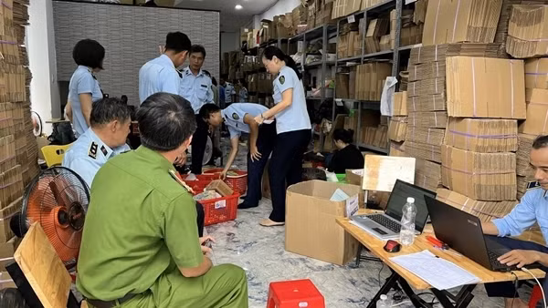 Phát hiện nhiều vụ vận chuyển hàng hóa gian lận qua tuyến đường sắt Bắc - Nam