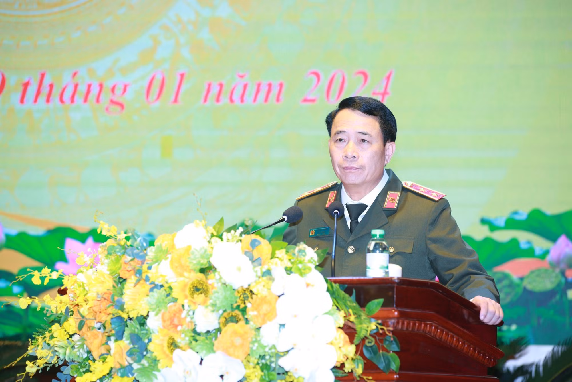Công an Nghệ An: Hoàn thành xuất sắc 3 mục tiêu, 10 nhiệm vụ công tác trọng tâm đề ra -0