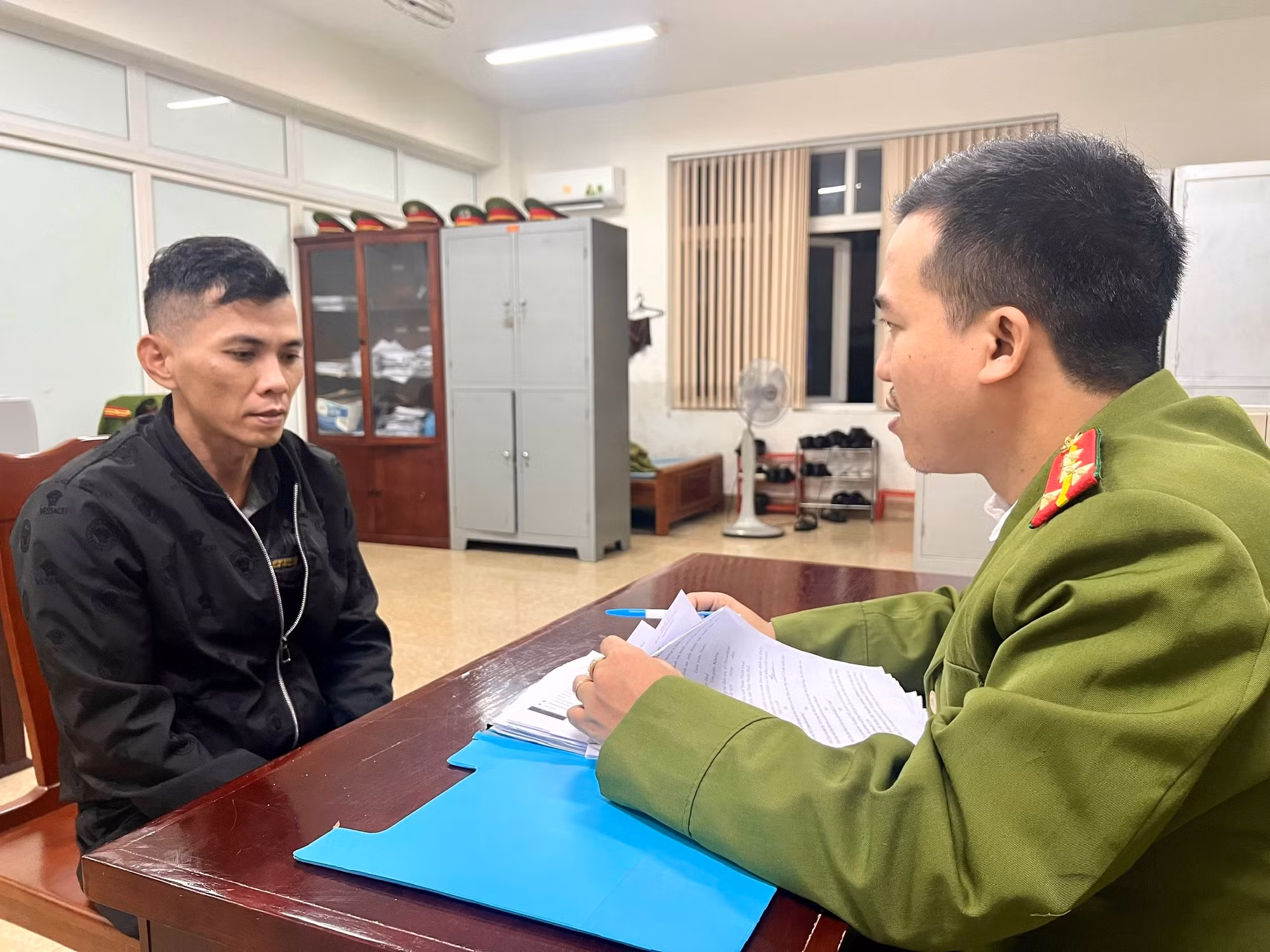 Phá đường dây cá độ bóng đá mỗi tháng hơn 3,5 triệu USD -0