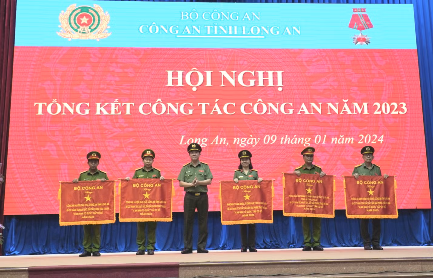 Công an các đơn vị, địa phương triển khai công tác năm 2024 -0