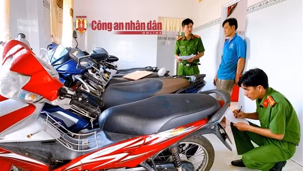 Tiệm sửa xe kiêm nhận cầm đồ “lụi”