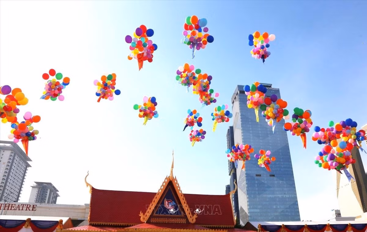 Chân lý lịch sử không thể lãng quên -0