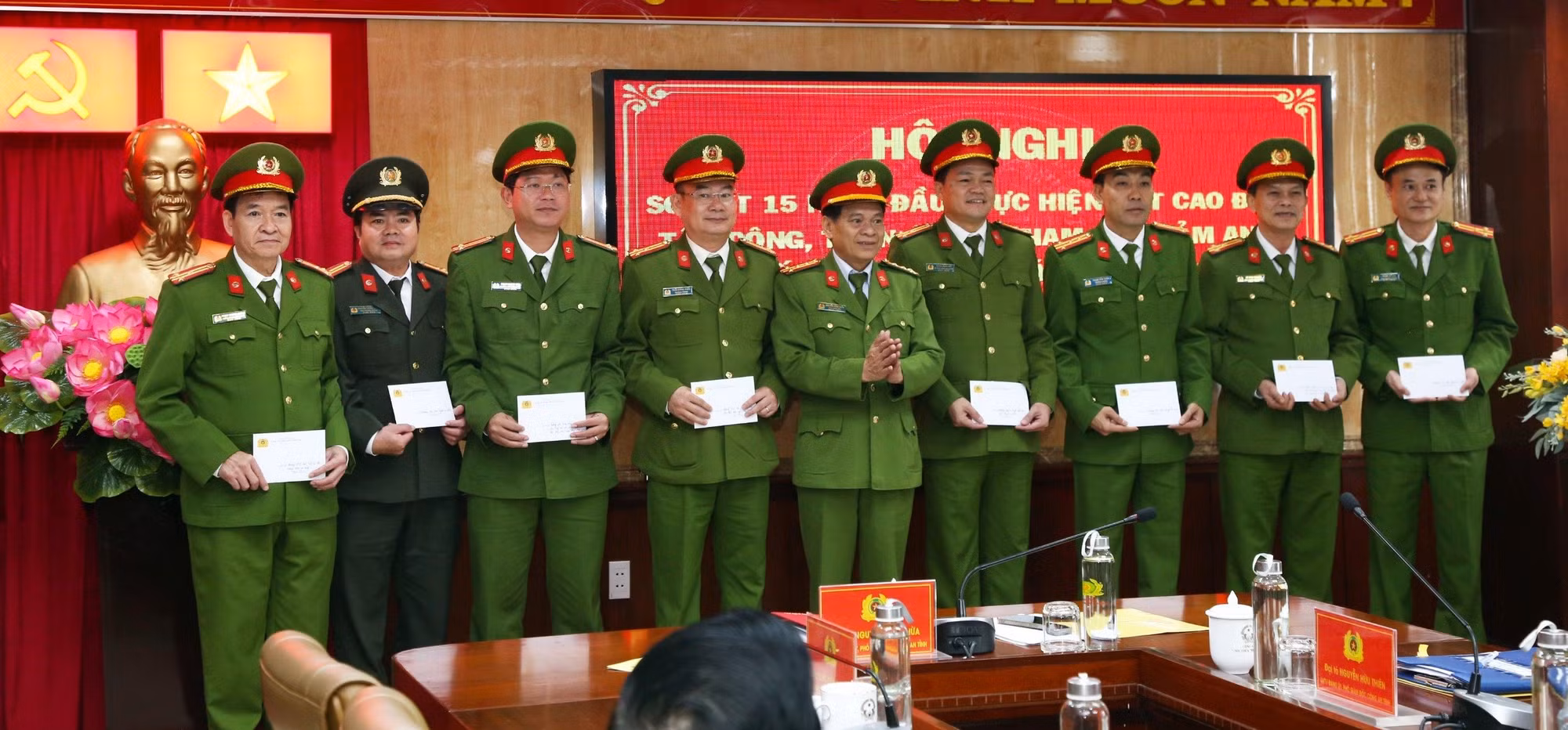 Công an tỉnh Thừa Thiên Huế đấu tranh, trấn áp mạnh tội phạm hình sự dịp cuối năm -0