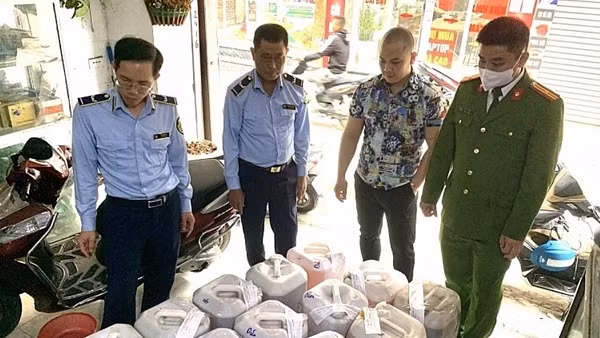 Nhiều người mù mắt vì uống rượu “3 không”