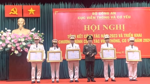 Đẩy mạnh hiện đại hóa lực lượng viễn thông và cơ yếu CAND