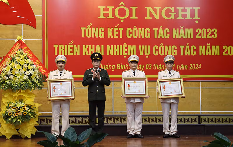 Xây dựng Công an Quảng Bình trong sạch, vững mạnh, chính quy, tinh nhuệ, hiện đại -0