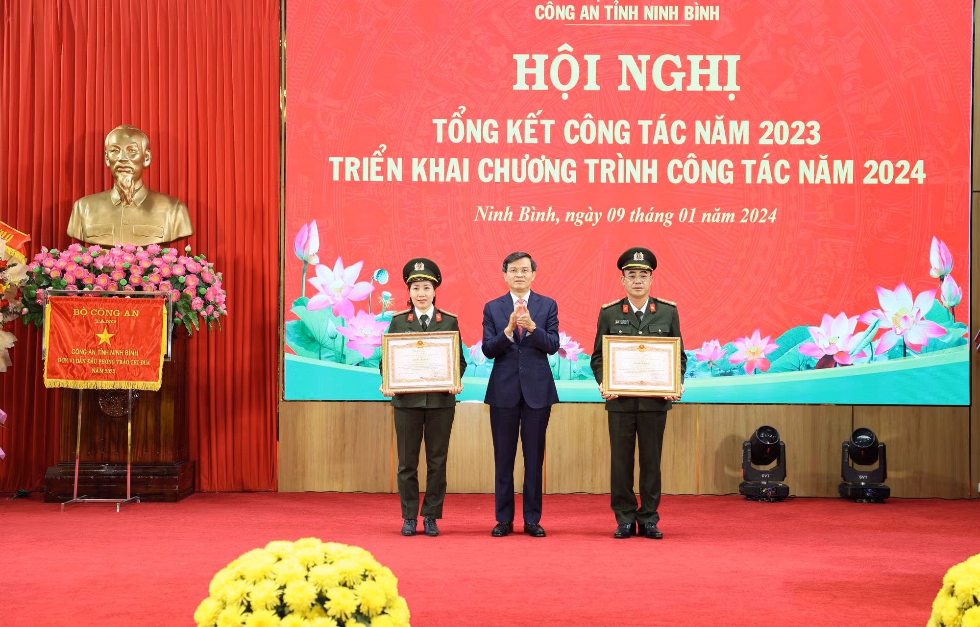 Công an Ninh Bình tiếp tục có những bước đi vững chắc, hiệu quả rõ nét trên các mặt công tác -0