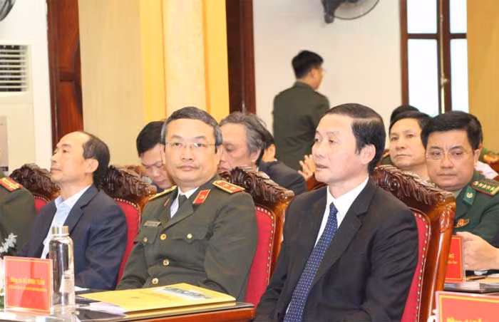 Công an các đơn vị, địa phương triển khai công tác năm 2024 -1