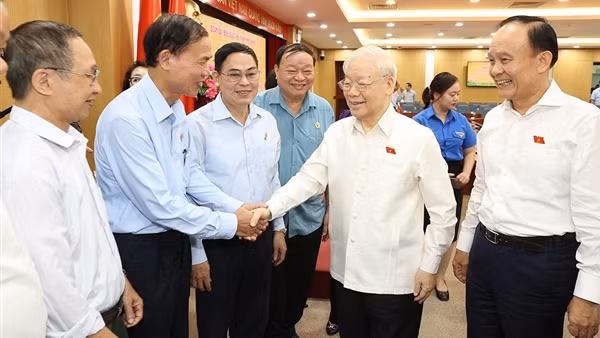 Đến với cử tri, nhân dân bằng phong cách gần gũi, ân tình (Bài 1)