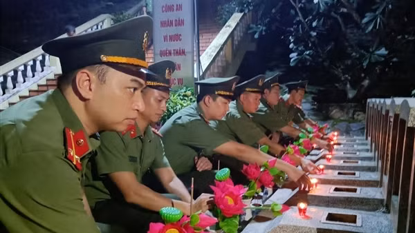 Tuổi trẻ CAND tri ân các gia đình thương binh, liệt sĩ ở Tây Ninh