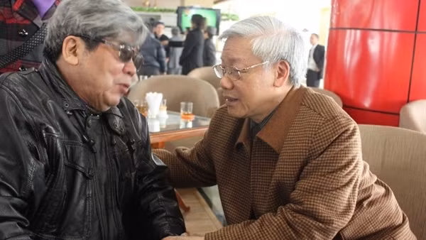 Tổng Bí thư Nguyễn Phú Trọng trong lòng thầy giáo và bạn học