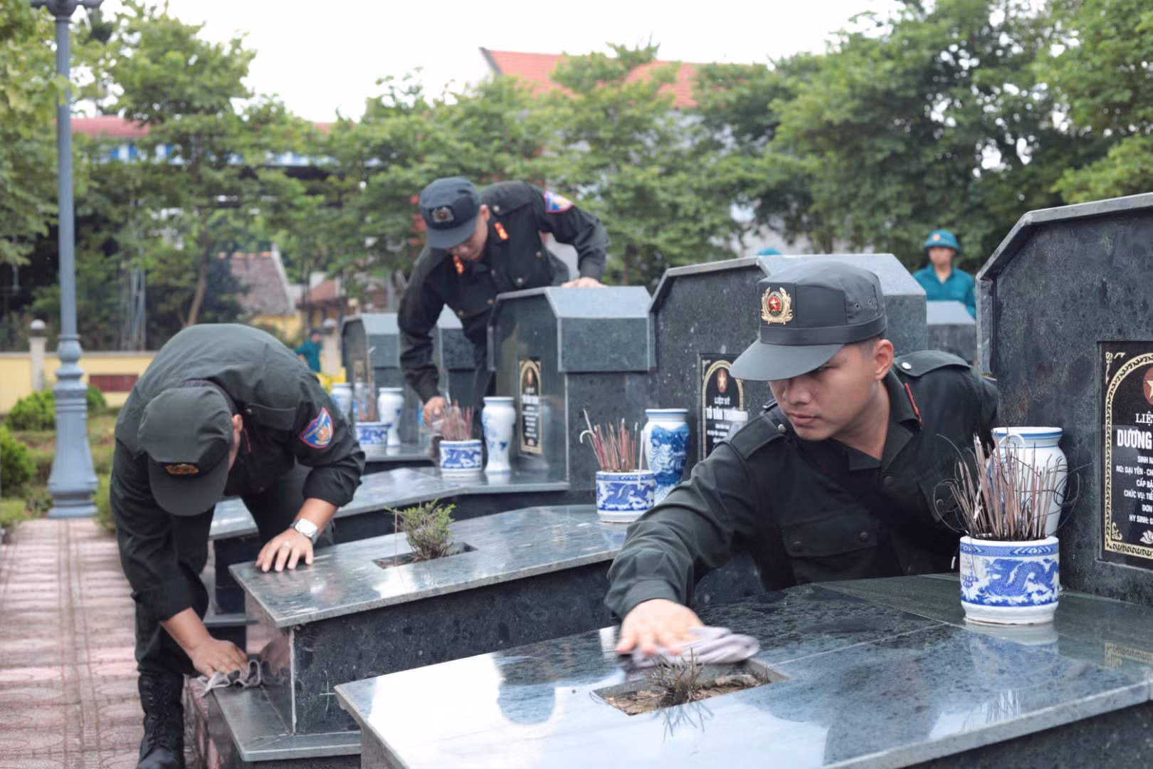 Cảnh sát cơ động tổ chức khám sức khoẻ, tri ân người có công với cách mạng nhân dịp 27/7 -1