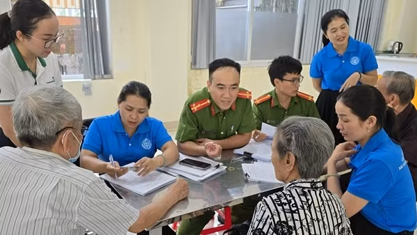 BHXH Quảng Nam linh hoạt trong tuyên truyền chính sách BHXH, BHYT, BHTN và Luật BHXH (sửa đổi)