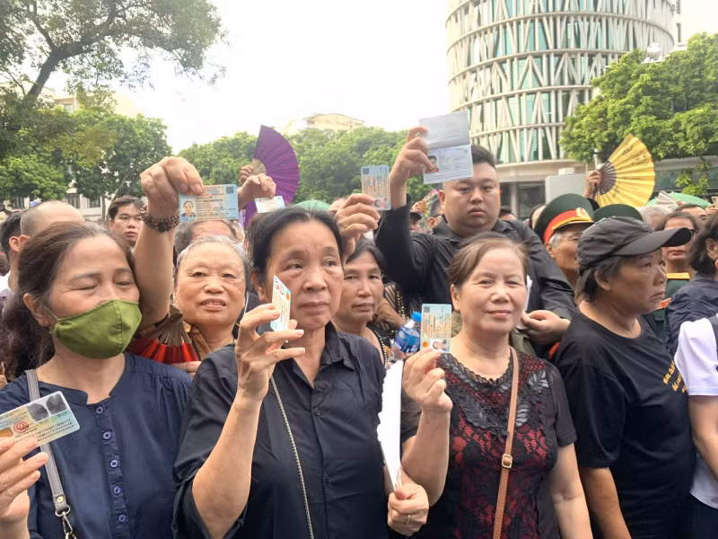 Dòng người nối dài, lặng yên, thành kính vào viếng Tổng Bí thư Nguyễn Phú Trọng -0