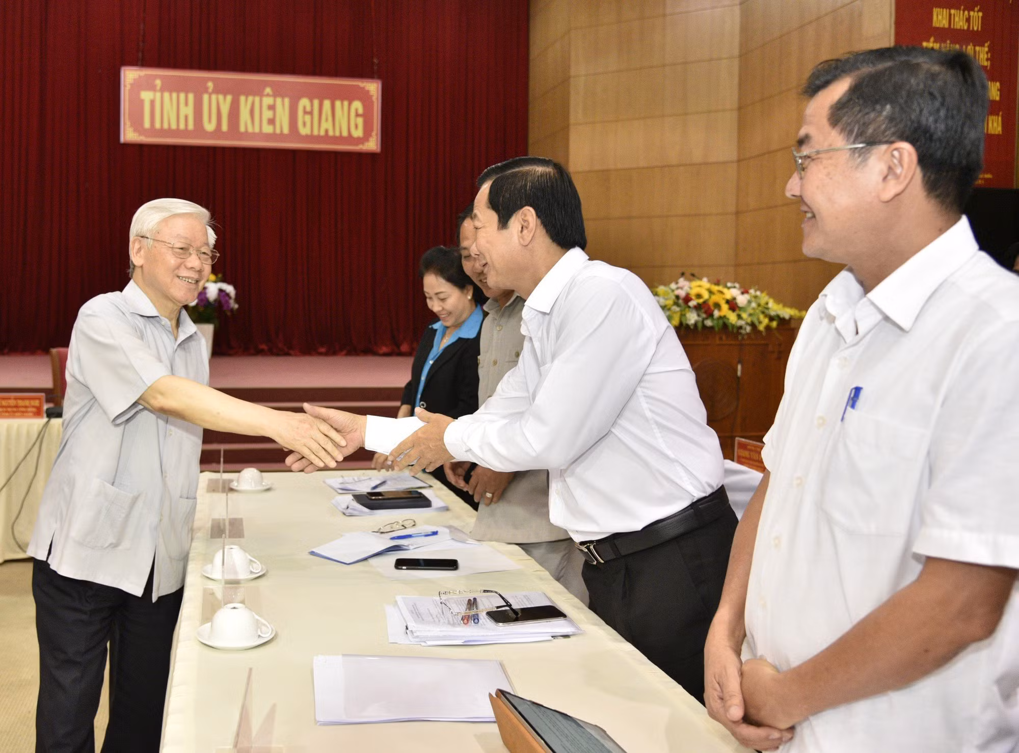 Người dân châu thổ Cửu Long bày tỏ niềm tiếc thương vô hạn với Tổng Bí thư Nguyễn Phú Trọng -0
