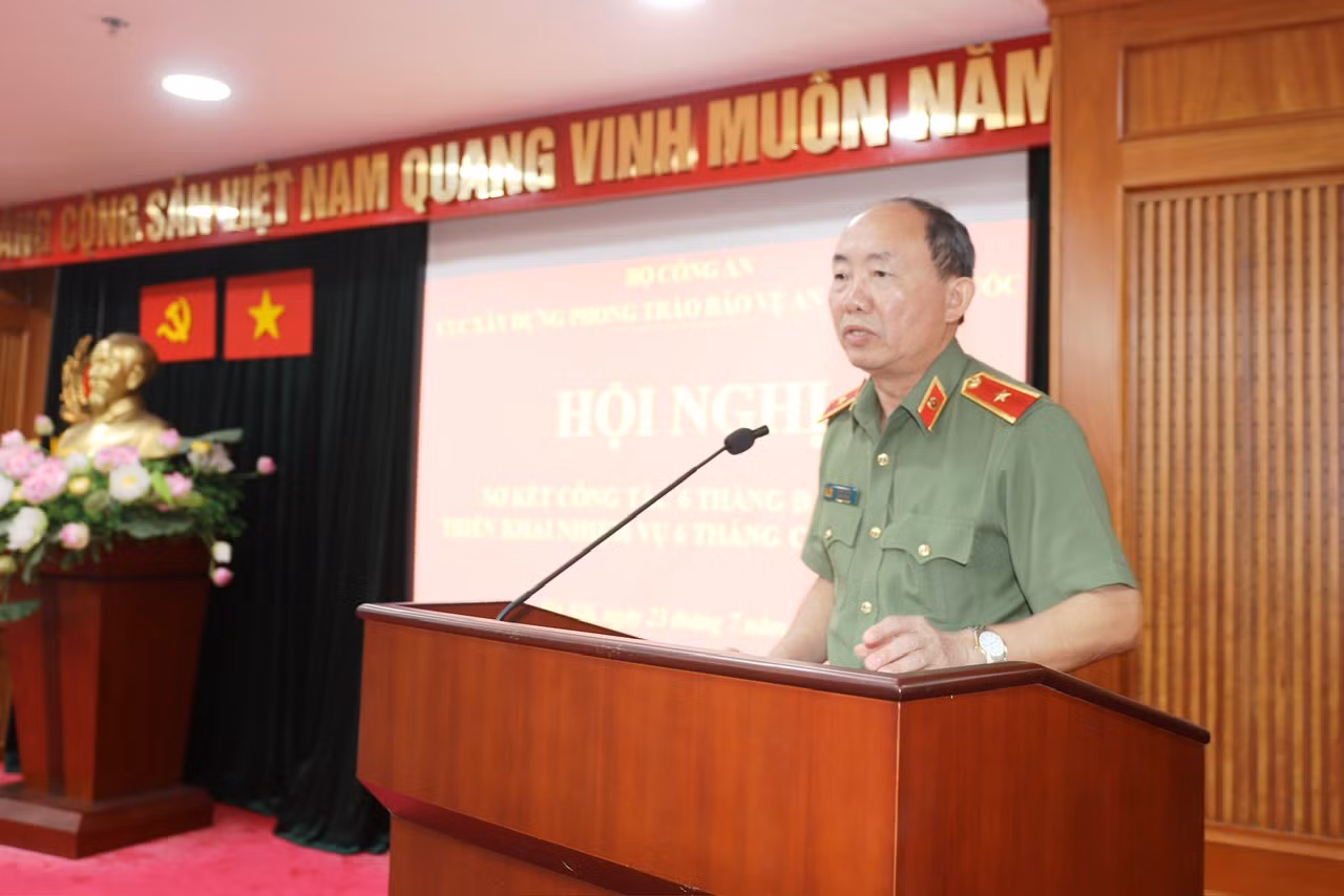 Tham mưu hiệu quả cho lãnh đạo Bộ và hướng dẫn kịp thời Công an các địa phương về công tác xây dựng phong trào -0