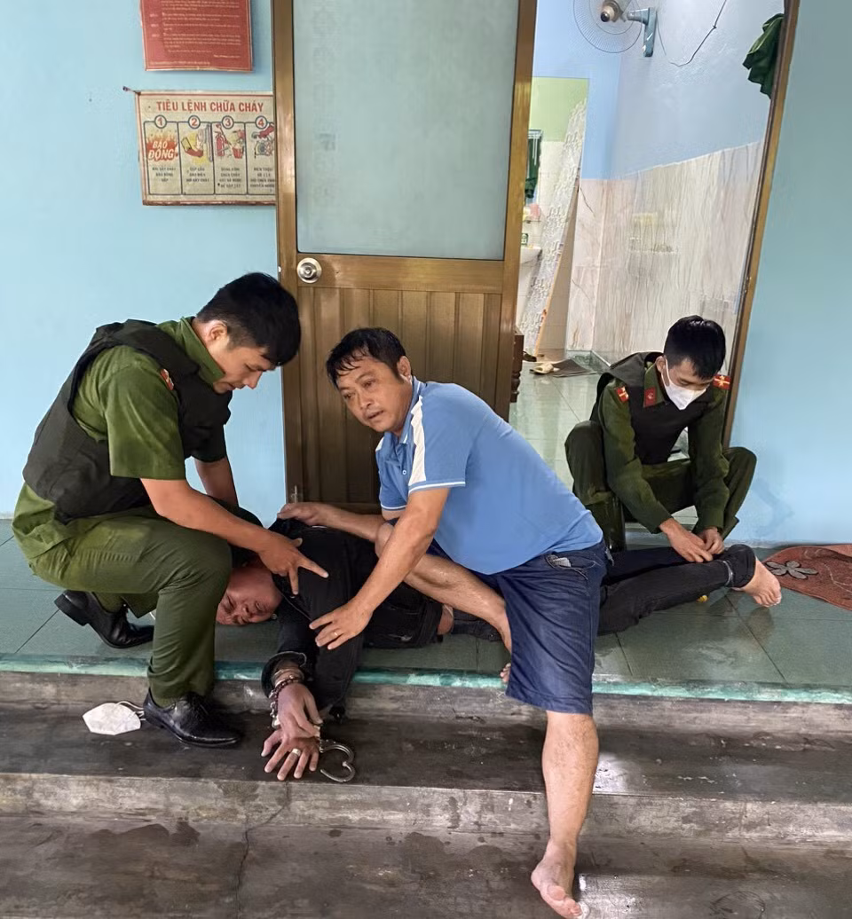 Cảm ơn Công an ở Hội An vượt hàng trăm km truy bắt tội phạm, tìm lại tài sản cho người dân -0