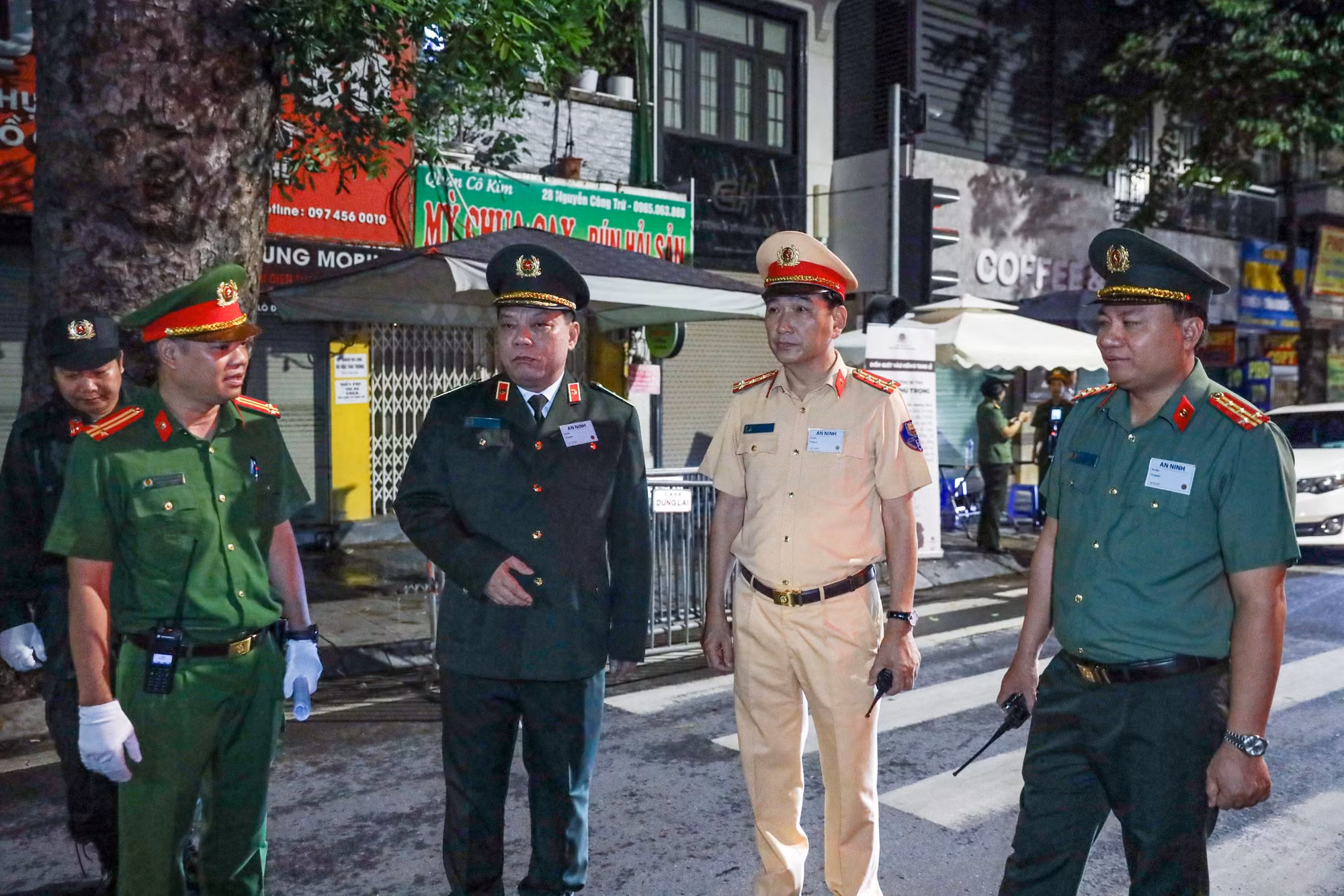 Công an TP Hà Nội đồng loạt triển khai lực lượng đảm bảo an ninh, an toàn Lễ Quốc tang -0