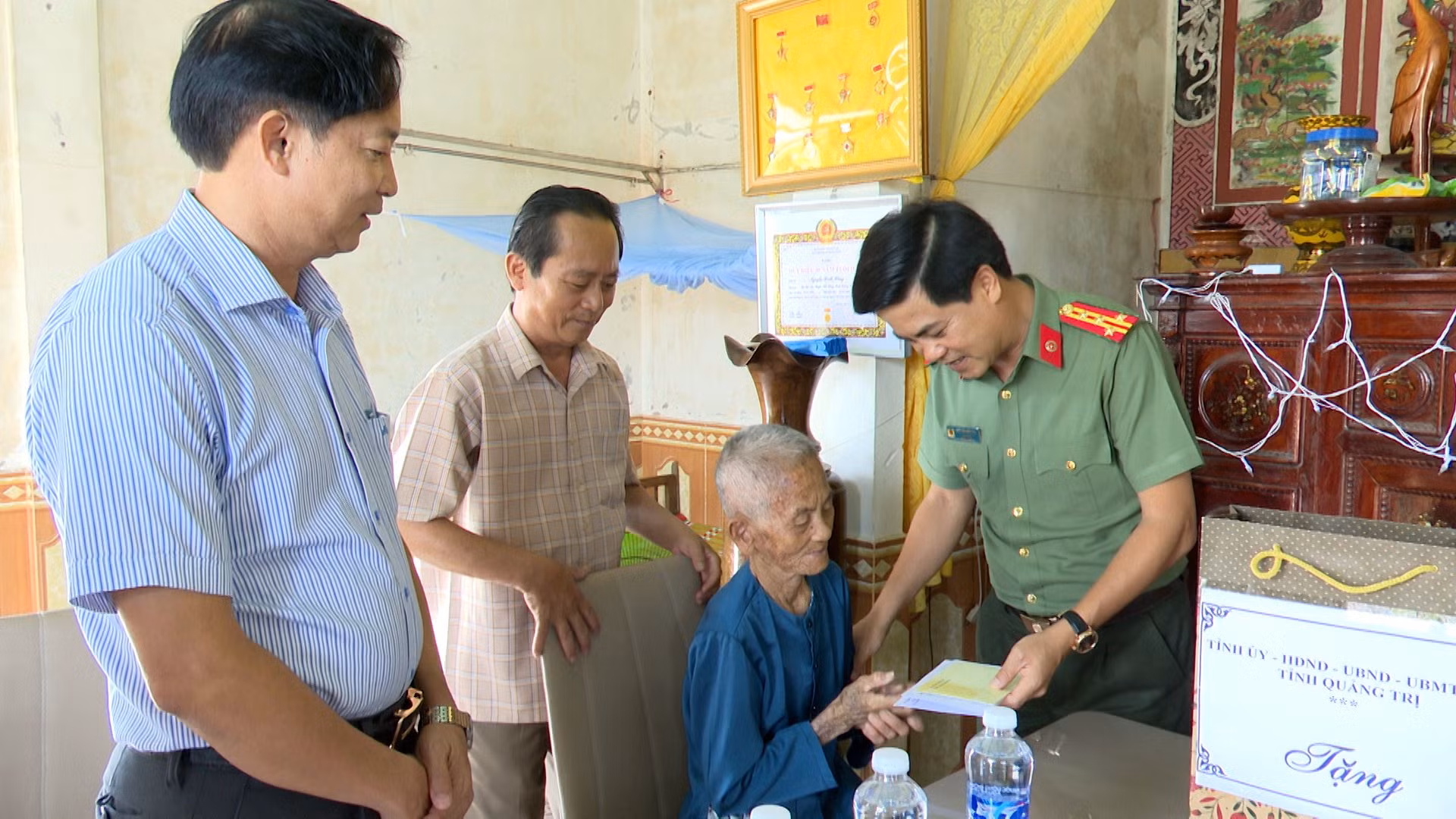Chăm lo chu đáo cho các thương, bệnh binh, gia đình liệt sĩ ở Quảng Trị
