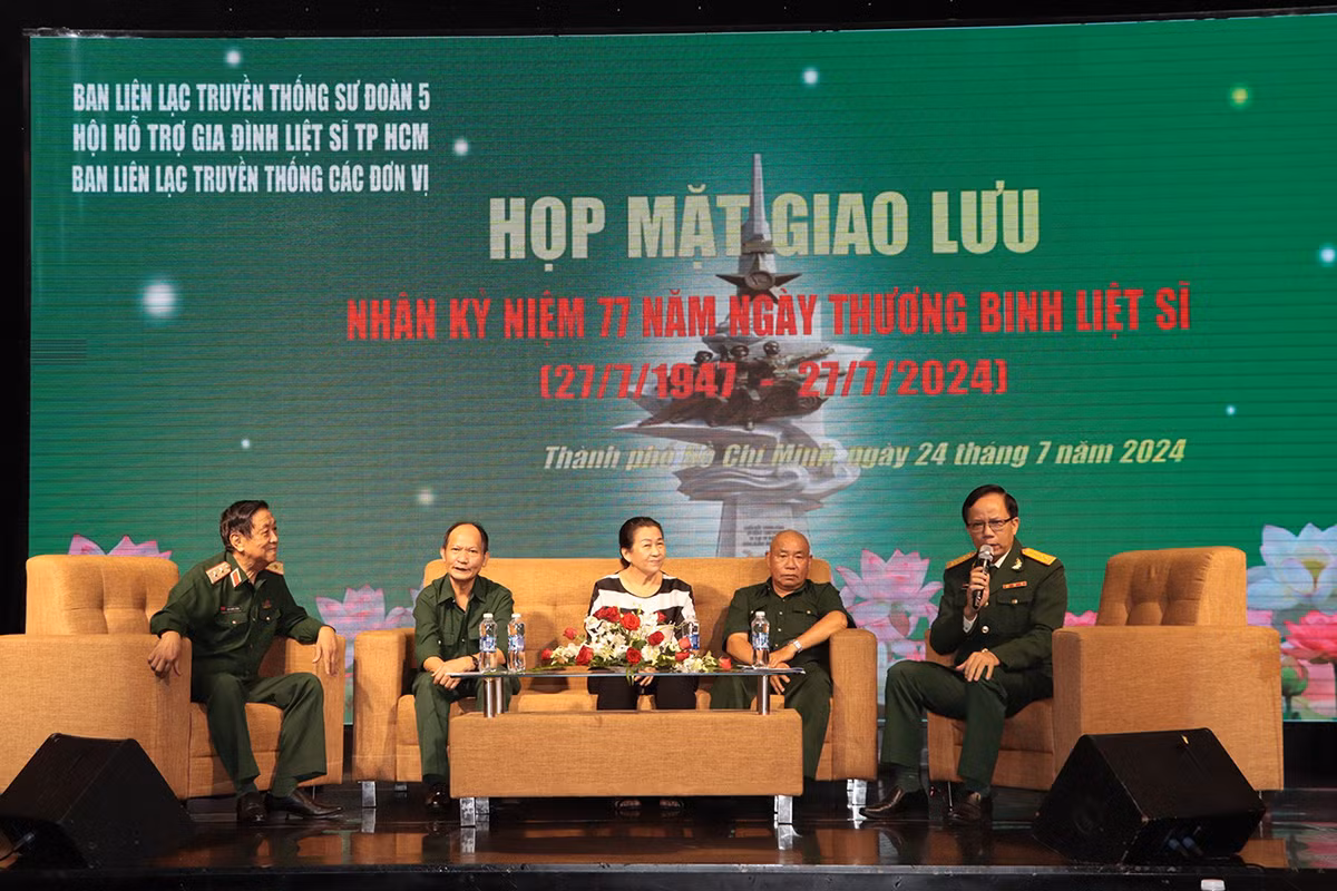 Trao tặng 113 suất quà cho thương binh nặng -0