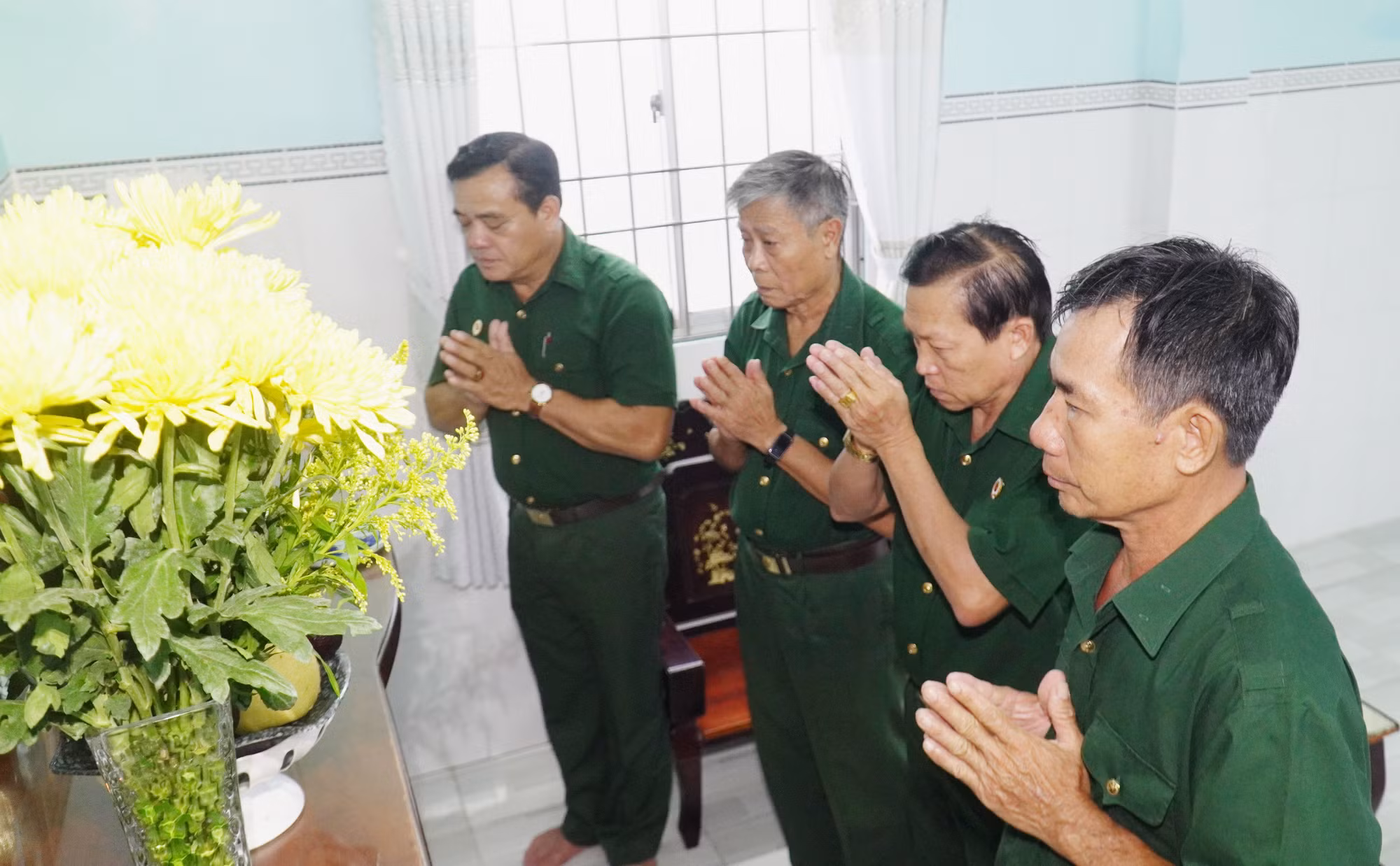 Người dân xúc động tưởng nhớ Tổng Bí thư Nguyễn Phú Trọng -0