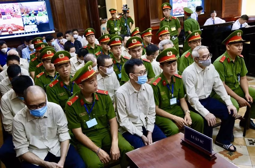 Không sai phạm cũng chung tiền để nhanh có kết quả -0