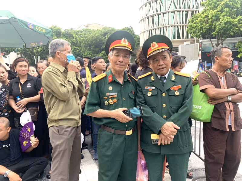 Dòng người nối dài, lặng yên, thành kính vào viếng Tổng Bí thư Nguyễn Phú Trọng -0