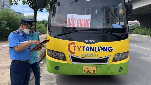 Xử phạt vi phạm liên quan đến thiết bị giám sát hành trình